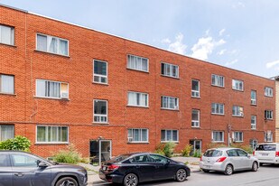991 Lacasse Rue in Montréal, QC - Building Photo