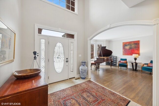 613 Lakeside Dr in Hinsdale, IL - Building Photo - Building Photo