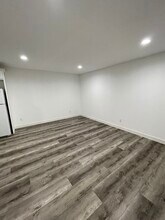 12734 Bessemer St in North Hollywood, CA - Foto de edificio - Building Photo