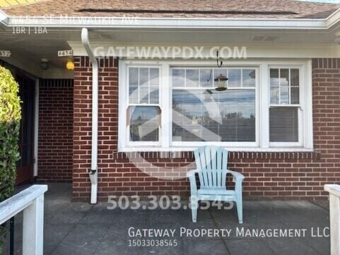 4454 SE Milwaukie Ave in Portland, OR - Building Photo - Building Photo