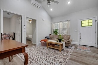 15 Arapaho Trail in Crawfordville, FL - Building Photo - Building Photo