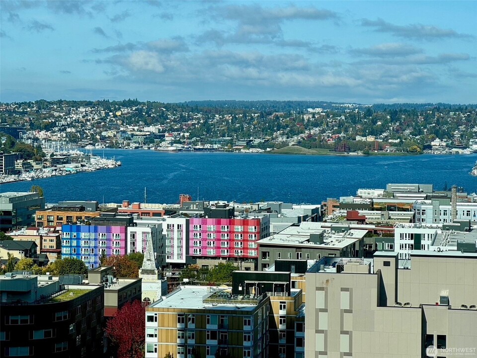 1808 Minor Ave, Unit 1907 in Seattle, WA - Foto de edificio