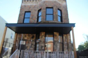 816 Barbey St in Brooklyn, NY - Building Photo