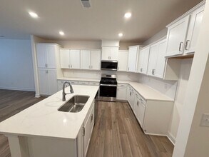 1218 Hammond Dr in Mebane, NC - Building Photo - Building Photo