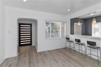 161 N Willaman Dr in Beverly Hills, CA - Foto de edificio - Building Photo