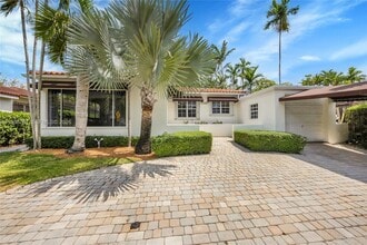 2312 SW 25th Ter in Miami, FL - Building Photo - Building Photo