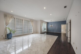 14023 Highmark Sq in Dallas, TX - Building Photo - Building Photo