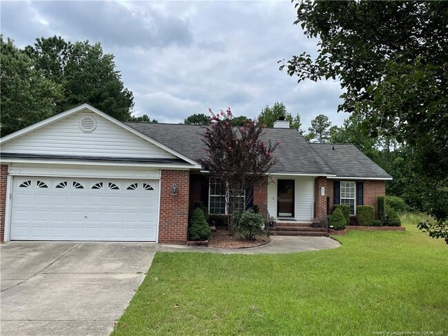 property at 521 Richmond Park Dr