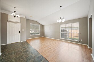 3227 Lakeway Ln in Pearland, TX - Building Photo - Building Photo