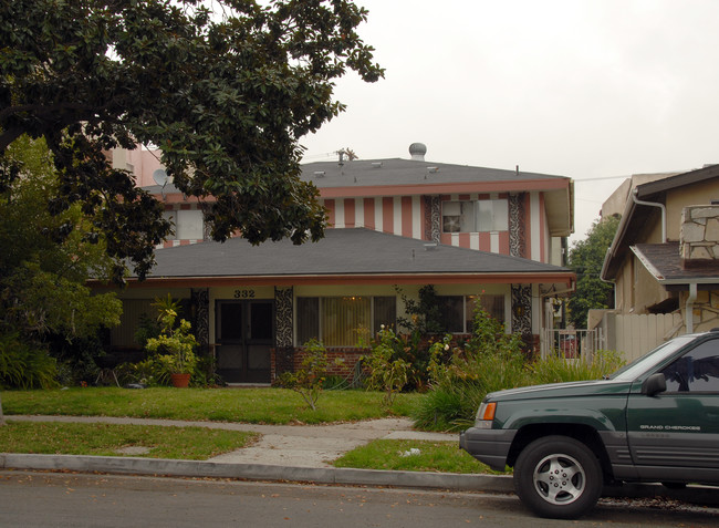 332 N Kenwood St in Glendale, CA - Building Photo - Building Photo