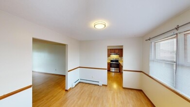 816 Pearson Cir in Youngstown, OH - Building Photo - Building Photo