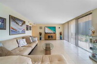 228 174th St in Sunny Isles Beach, FL - Building Photo - Building Photo