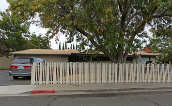 Hidden Pines Apartments in Concord, CA - Building Photo - Building Photo