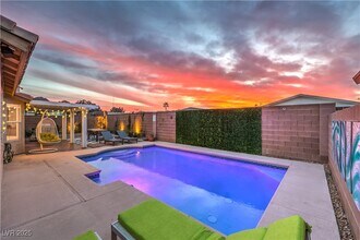 2031 Babylon Mill St in Henderson, NV - Building Photo - Building Photo