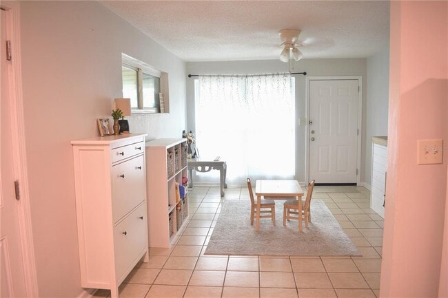 3917 N 9th Ave in Pensacola, FL - Foto de edificio - Building Photo