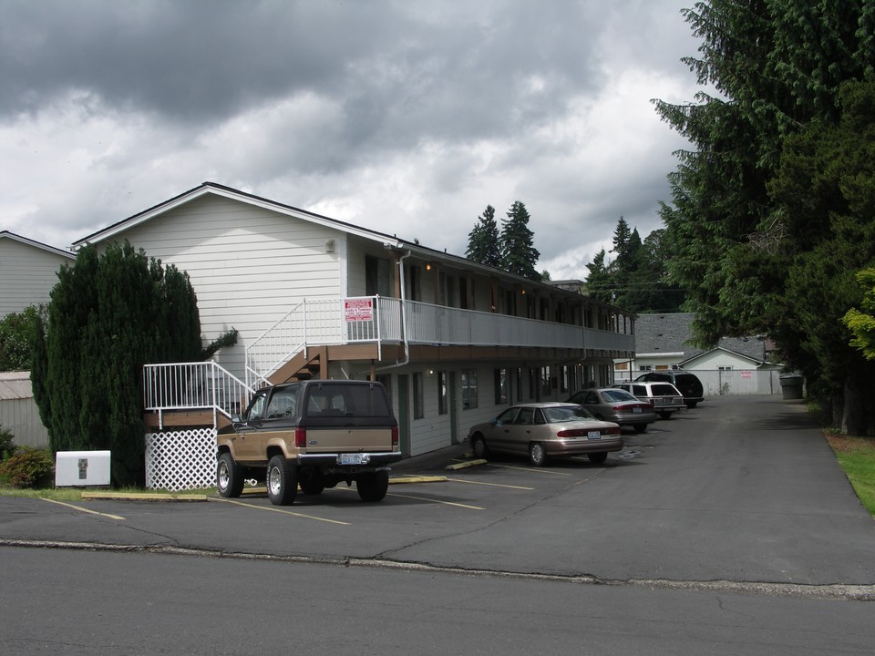 Three Rivers Studios in Kelso, WA - Building Photo