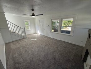1181 Pondview Ave in Akron, OH - Building Photo - Building Photo