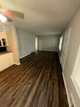 5906 E 99th Terrace in Kansas City, MO - Building Photo - Building Photo