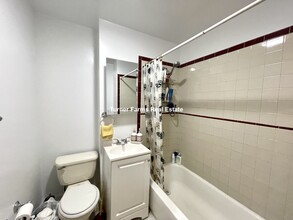 72 Mozart St, Unit 1 in Boston, MA - Building Photo - Building Photo