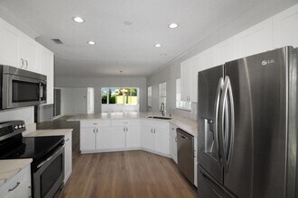1613 Slate Ct in Venice, FL - Building Photo - Building Photo