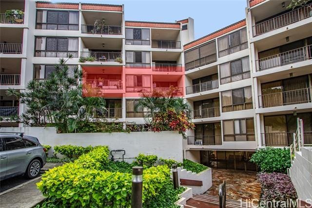 3138 Waialae Ave in Honolulu, HI - Building Photo - Building Photo