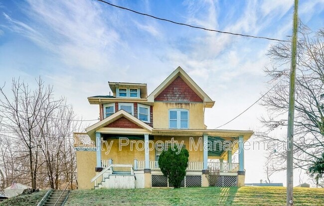property at 324 New St
