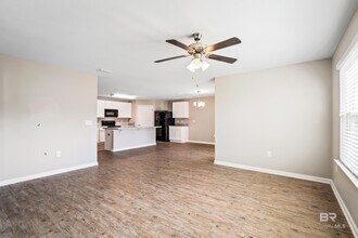 17290 Harding Dr in Foley, AL - Foto de edificio - Building Photo