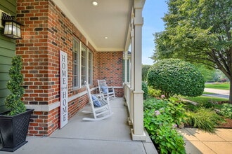 3N943 Walt Whitman Rd in St. Charles, IL - Building Photo - Building Photo