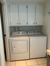 2298 N Indian Canyon Dr in Palm Springs, CA - Building Photo - Building Photo