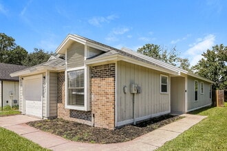 2658 Malibu Cir in Orange Park, FL - Building Photo - Building Photo