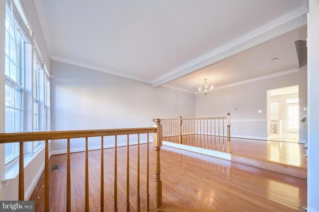 685 Springhouse Square SE in Leesburg, VA - Building Photo - Building Photo