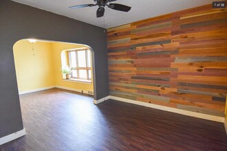 716 Knight Ave N in Thief River Falls, MN - Building Photo - Building Photo