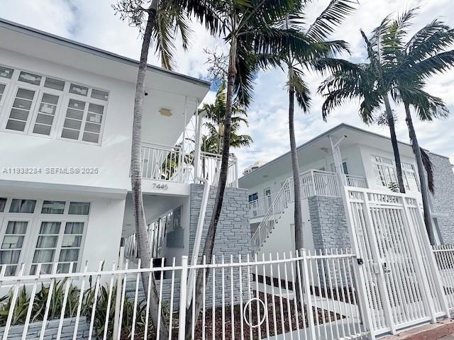7445 Harding Ave in Miami Beach, FL - Building Photo - Building Photo