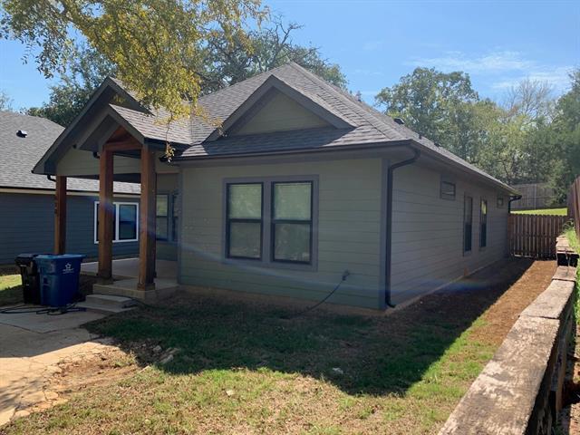 property at 610 E Shepherd St