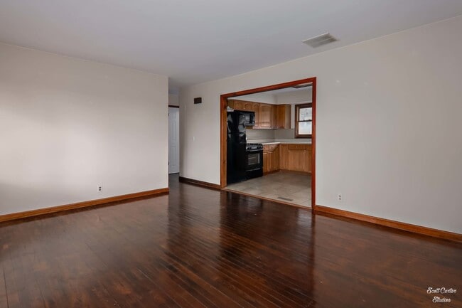1414 Clayton Marsh Dr in Lake In The Hills, IL - Building Photo - Building Photo