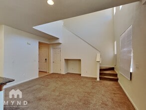 9175 Brown Eagle Ct in Reno, NV - Building Photo - Building Photo