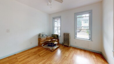 7-9 Dexter St in Waltham, MA - Building Photo - Building Photo
