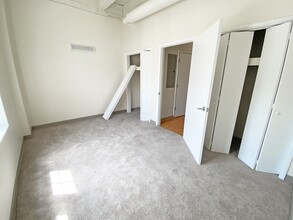 University Loft Apartments in Pittsburgh, PA - Building Photo - Building Photo