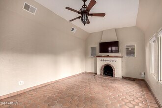 1509 E Cheery Lynn Rd in Phoenix, AZ - Foto de edificio - Building Photo