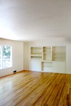 1015 NE Duncan Ln in Pullman, WA - Foto de edificio - Building Photo