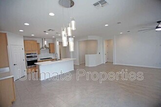 25976 W Louise Dr in Buckeye, AZ - Building Photo - Building Photo