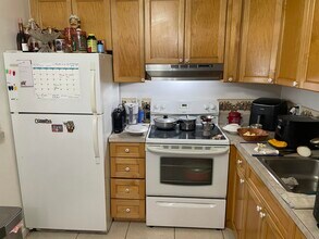 100 Village Green Cir E in Palm Springs, FL - Building Photo - Building Photo