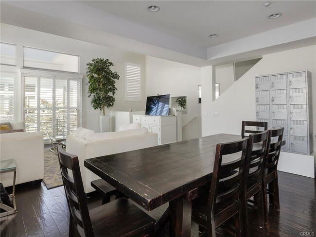 5315 Pacific Terrace in El Segundo, CA - Building Photo - Building Photo
