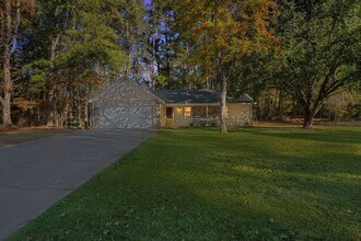 165 Paces Dr in Fayetteville, GA - Foto de edificio - Building Photo