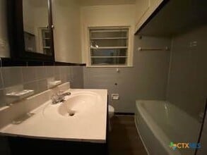 1512 E Barton Ave in Temple, TX - Building Photo - Building Photo