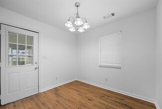 304 S Oak St in Leonard, TX - Building Photo - Building Photo