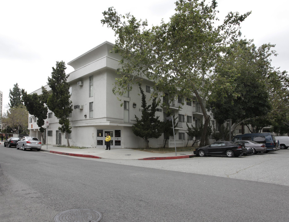 La Sorbonne in Los Angeles, CA - Building Photo