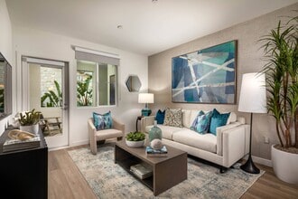 Artisan at the Village of Escaya in Chula Vista, CA - Foto de edificio - Building Photo