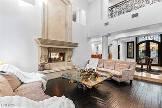 2057 Troon Dr in Henderson, NV - Building Photo - Building Photo