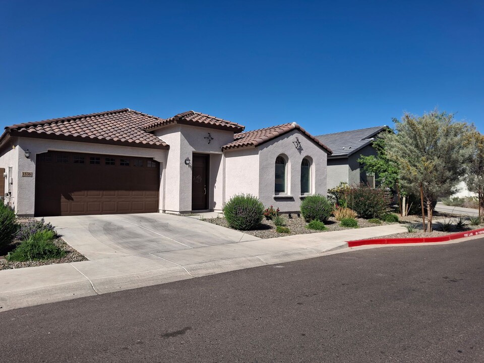 1536 W Corral Rd in Phoenix, AZ - Building Photo